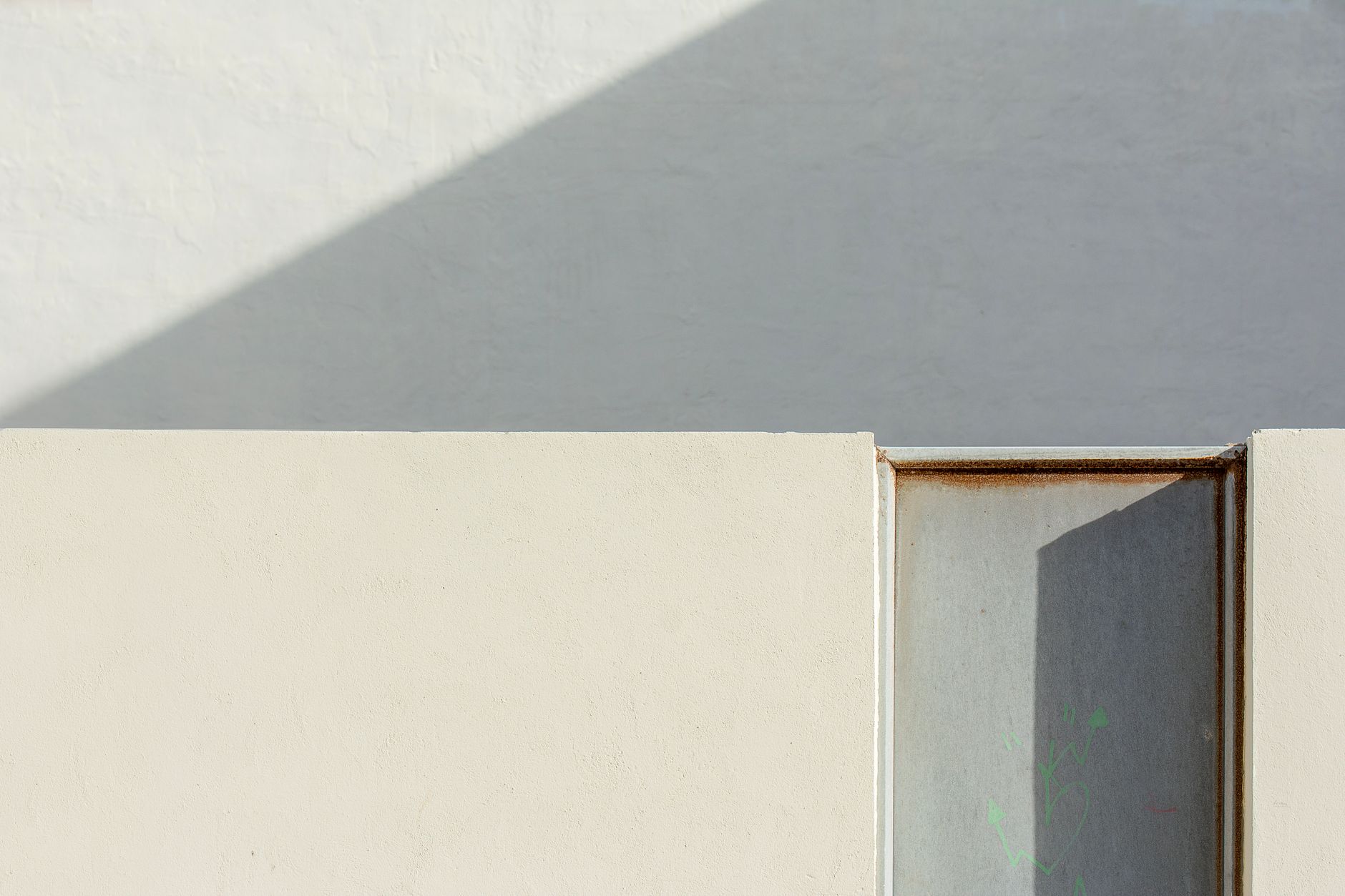 Mineral architecture — light, shadow and material
